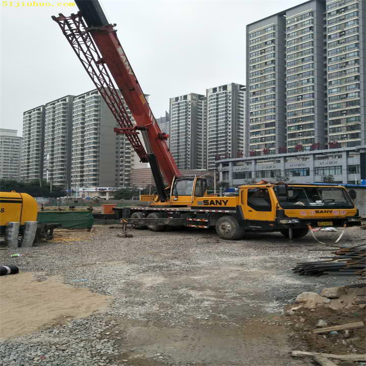 上海徐汇选择专业吊车租赁服务，轻松解决高空作业难题