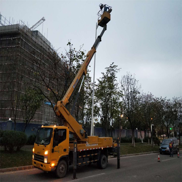 上海徐汇小型高空作业车出租